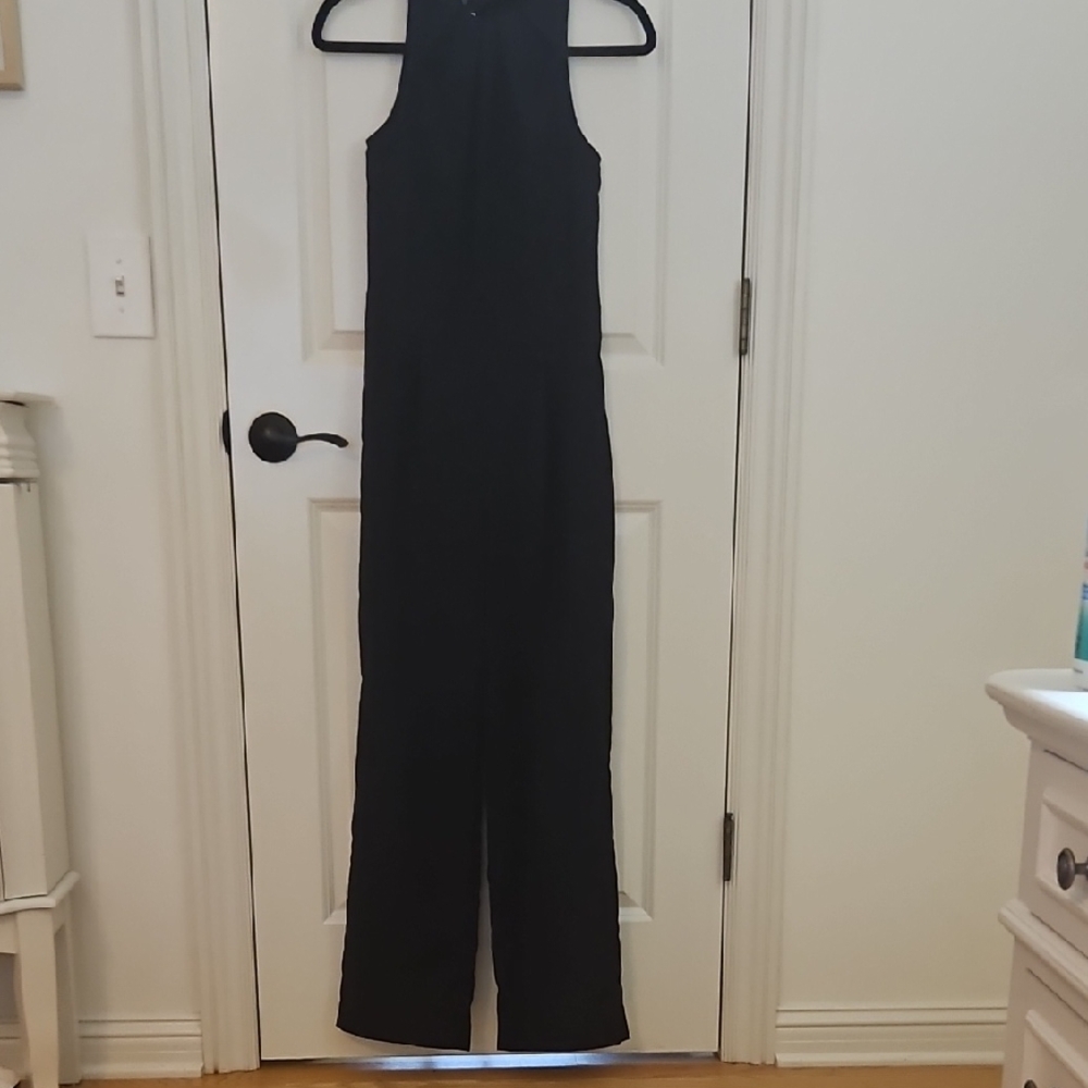 Elegant Black Sleeveless Jumpsuit